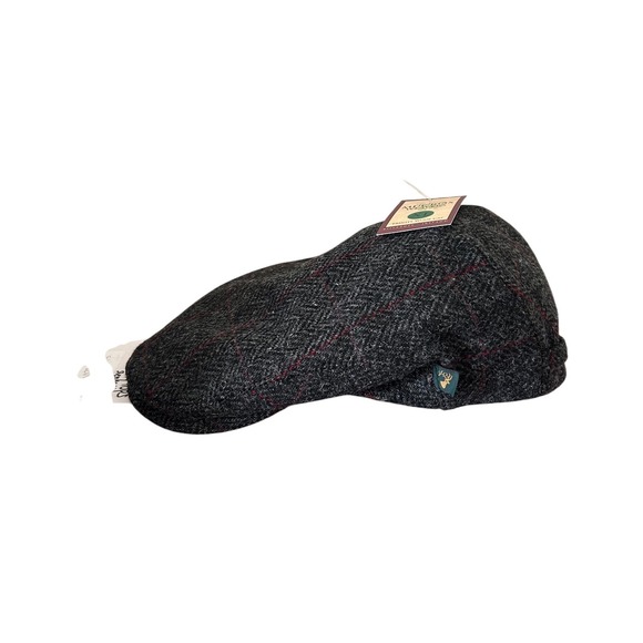 Mucros Weavers Other - NWT Mucros weavers workshop trinity 100% wool flat cap ireland gray red tweed XL